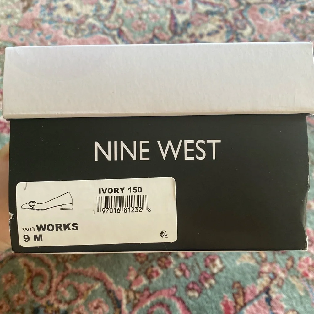 Nine West Works Flat - Picture 8 of 8